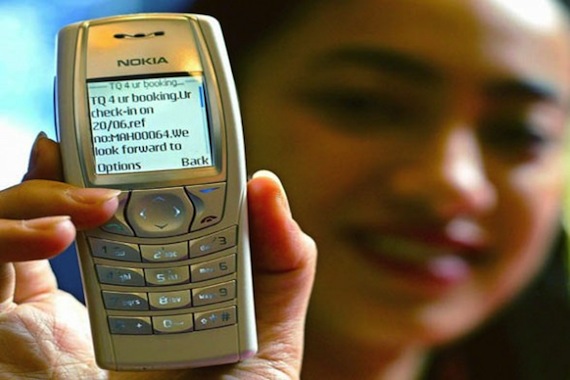 La penetración de la telefonía celular permite que el gobierno etiope apoye ahora a sus agricultores. Foto: EFE