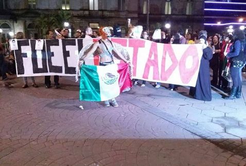 Protesta de Adán Cortés en Costa Rica. Foto: Facebook