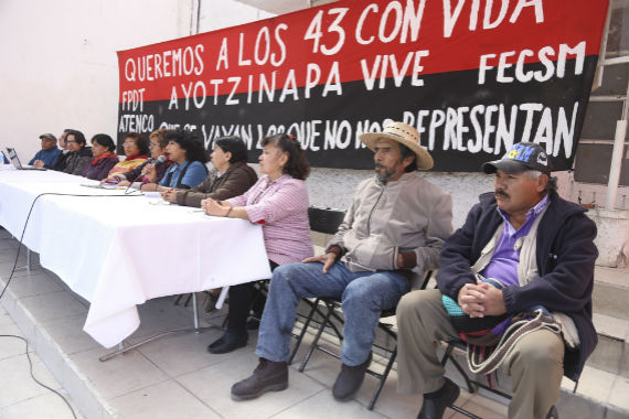 Integrantes del Frente de Pueblos en Defensa de la Tierra (FPDT) en conferencia de prensa Foto: Cuartoscuro