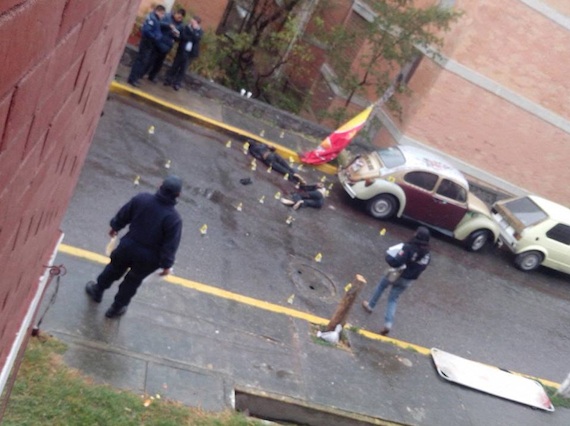 Los hechos ocurrieron alrededor de las 5:00 de mañana durante un enfrentamiento con armas de alto calibre. Foto: Facebook Coacalco: El grito de la gente