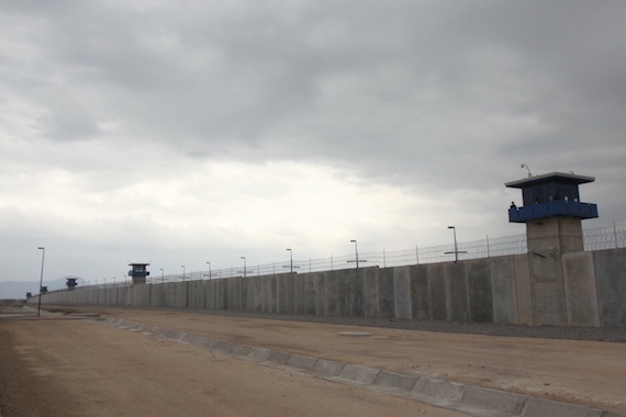 El sistema penitenciario mexicano ha estado relegado de la administración de la justicia penal y, en vista de la implementación del nuevo sistema de justicia penal, es fundamental que se analice y modifique su funcionamiento, señaló Ernesto Canales, presidente del patronato de la asociación civil Renace. Foto: Cuartoscuro