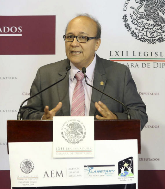 El diputado federal ha destacado por superar los filtros de preselección para el proyecto Mars One. Foto: Cuartoscuro