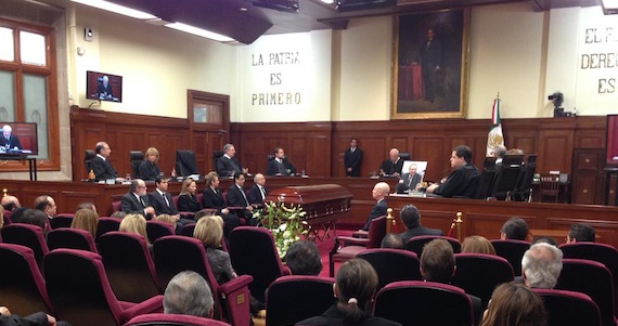SCJN rinde homenaje al ministro Serigo Valls. Foto: Twitter@SenArelyGomez