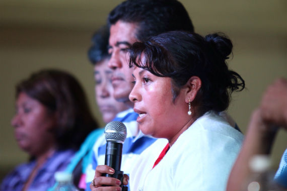 Carmen Cruz aseguró que su hijo, ahora desaparecido, estuvo conectado en redes sociales el 19 de octubre. Foto: Francisco Cañedo, SinEmbargo