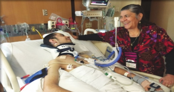 El joven Cabrera está paralizado del cuello para abajo, atado a un respirador artificial y necesitará atención médica diaria para el resto de su vida. Foto: cortesía