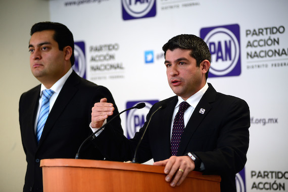 Mauricio Tabe, líder del PAN en el DF pidió que se suspenda el empadronamiento a los programas sociales hasta que concluya el proceso electoral de 2015. Foto: PAN DF