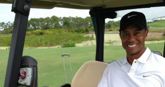 El ex número uno del mundo mostró hoy que recuperó el diente que perdió al recibir el 19 de enero un golpe accidental de un cámara en Italia. Foto: @TigerWoods