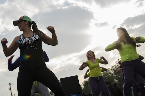 Según el estudio, los smartphones resultan más económicos y casi igual de efectivos que los aparatos ponibles. Foto: Cuartoscuro