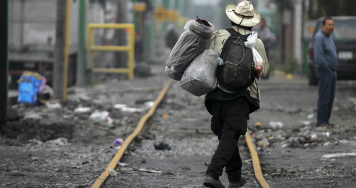 Un estudio revela que millones de migrantes regresaran al país en una década, envejecidos y sin recursos. Foto: Cuartoscuro
