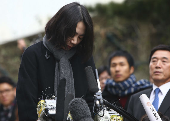 La exvicepresidenta de Korean Air, Cho Hyun-ah, ha sido condenada hoy a un año de cárcel por un tribunal surcoreano . Foto: EFE
