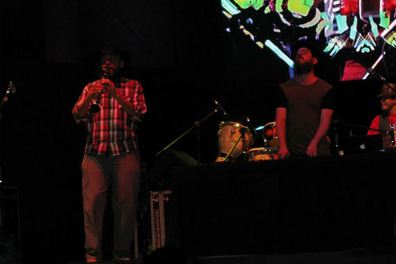 La música balcánica comenzó a sonar en México hace unos 10 años; hoy su escena es consolidada y diversa. Foto: Facebook La Internacional Sonora Balkanera