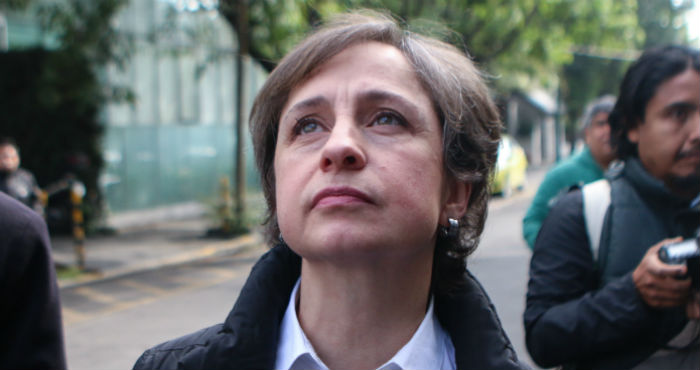 La periodista Carmen Aristegui dijo que esta mañana, afuera de las instalaciones de MVS Radio, que su equipo "dará su batalla por la libertad de expresión". Foto: Francisco Cañedo, SinEmbargo