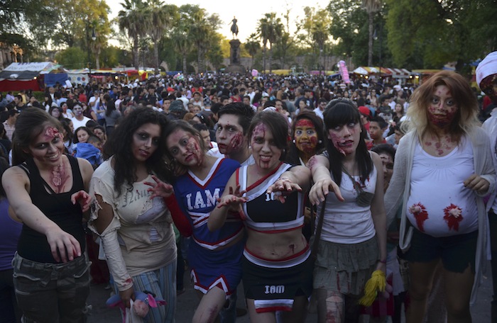 Definitivamente, las multitudes son malas noticias a la hora de una epidemia, sea cual sea el tipo. Foto: Cuartoscuro