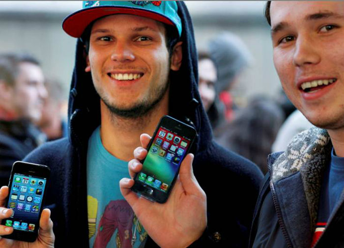 Con el tiempo, los productos de Apple se consolidan, pero sus primeras versiones no gozan de muy buena fama. Foto: EFE