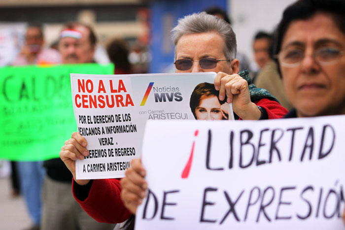 Protestas en Veracruz por el despido de  Carmen Aristegui en el 2011. Foto: Cuartoscuro.