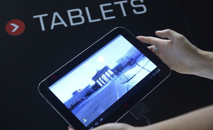 Normalmente una tablet puede ser la causa de propagación de enfermedades. Foto: EFE