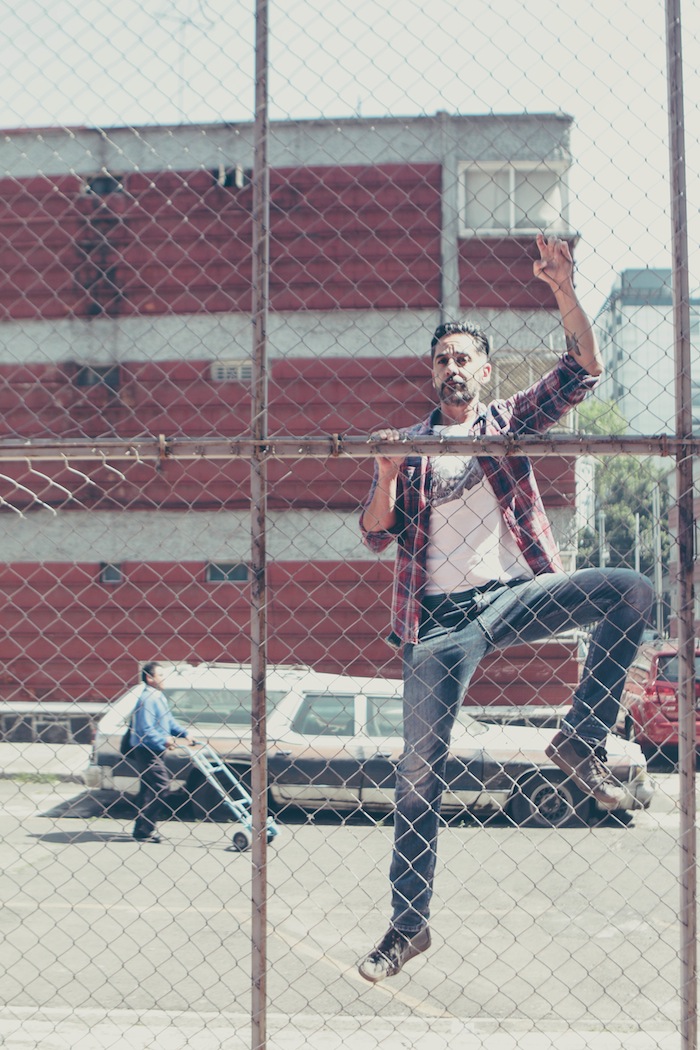 De VJ a Supercívico. La imagen de Arturo Hernández siempre ha estado ligada a la televisión. Foto: Francisco Cañedo, Sin Embargo