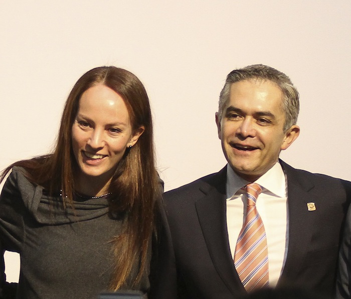 La Senadora Gabriela Cuevas y el Jefe de Gobierno Miguel Ángel Mancera. Foto: Cuartoscuro.
