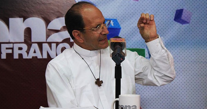 En León, Guanajuato, el padre Alejandro Solalinde, defensor de los derechos humanos, criticó a las autoridades de dicho estado. Foto: ZonaFranca