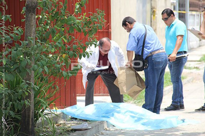 En forma extraoficial trascendió que el sospechoso responde al nombre de Hugo, de15 años de edad. Foto: Pulso.