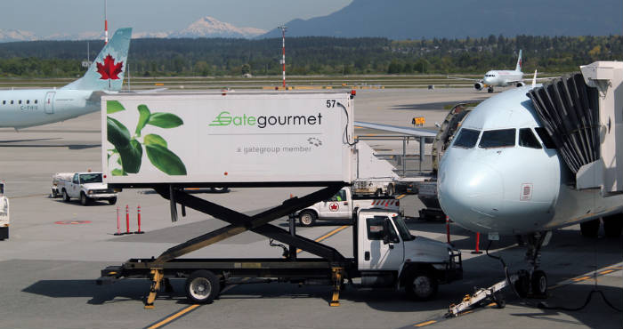 En la imagen se puede observar un camión de abastecimiento de Gate Gourmet. Foto: flickr.com