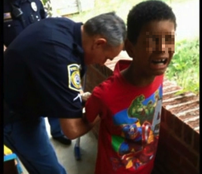 La mamá contactó a la policía para arrestar a Sean. Foto: Captura de Pantalla