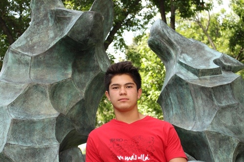 Alan Heredia Zepeda cursa el primer año de la preparatoria. Foto: UIA