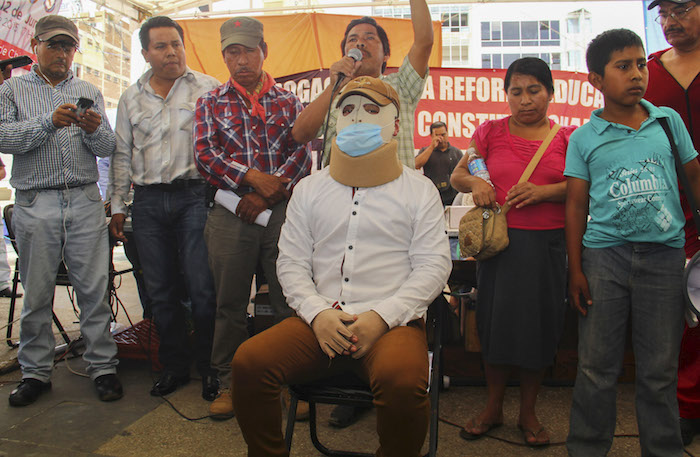 Agustín Gómez Girón regresó a su comunidad Chigtón, Ixtapa después de permanecer siete meses hospitalizado en la Ciudad de México luego de que se inmoló el pasado 5 de diciembre frente al Congreso del Estado de Chiapas. Foto: Cuartoscuro