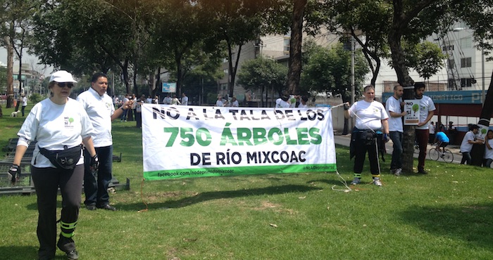 Los vecinos de la zona han rechazado la tala de los árboles. Foto: Mayela Sánchez, SinEmbargo