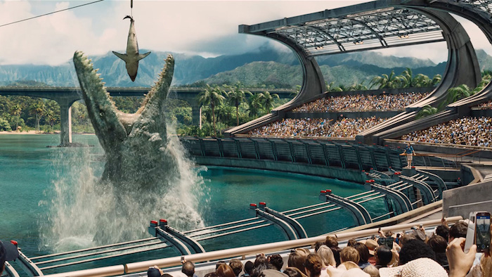 En la película aparece un espectáculo de alimentación del mosasaurio. Foto: Universal.