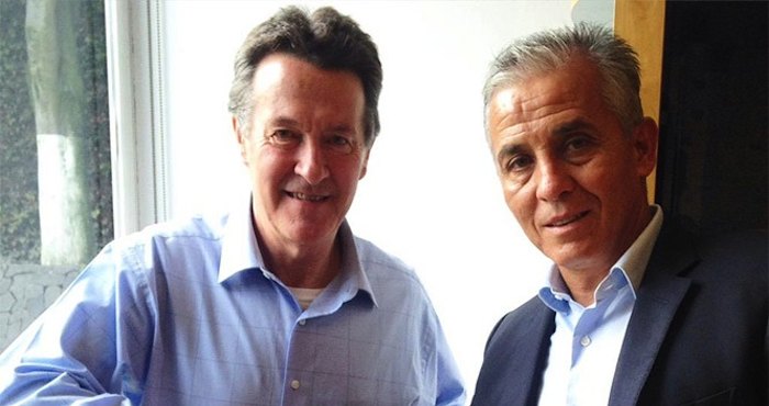 El Cruz Azul presentó hoy a Sergio Bueno como su nuevo técnico. Foto: Twitter @Cruz_Azul_FC