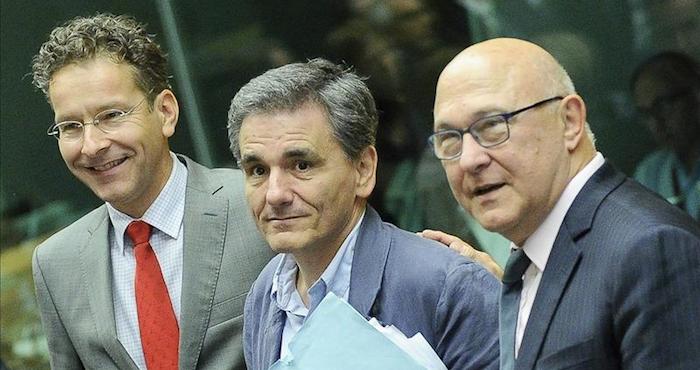 Los Ministros de Economía y Finanzas de la eurozona (Eurogrupo) iniciaron hoy su reunión extraordinaria con la voluntad de avanzar en las negociaciones con Grecia para superar la grave crisis que afronta ese país, al tiempo que reconocieron las dificultades existentes. Foto: EFE