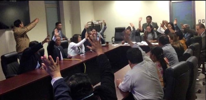 La votación de la Leyes secundarias en Materia Político-Electoral  se desarrolló en una sede alterna. Foto: Twitter vía @62LegisOficial.