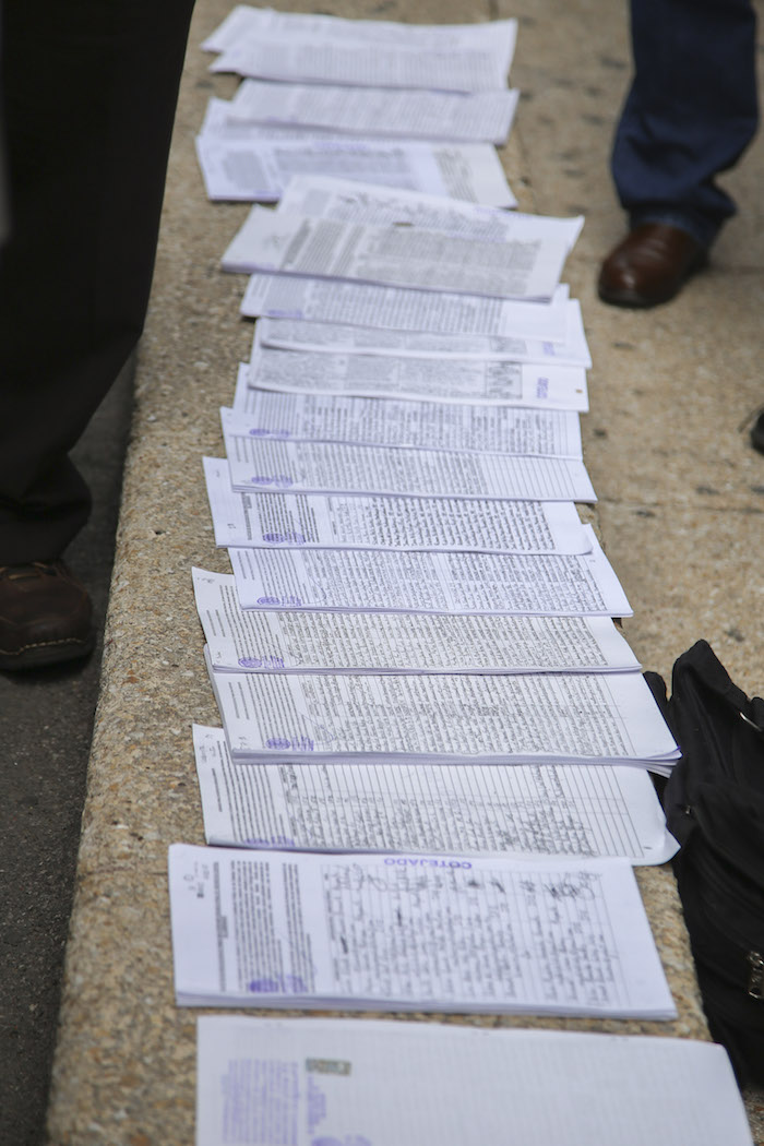 Casi 21 mil habitantes de Nuevo León respaldan la denuncia contra Rodrigo Medina y su familia por, entre otros delitos, enriquecimiento Ilícito. Foto: EFE