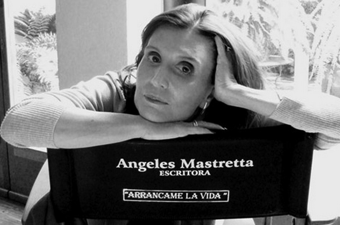 Más preguntas que respuestas para la autora de Arráncame la vida. Foto: efe