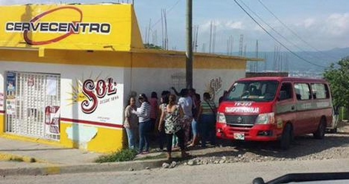 Presuntos acarreados del Partido Verde fueron denunciados el domingo pasado, día en que los chiapanecos eligieron . Foto: @nenaorantes