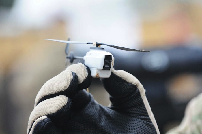 Drones de todos tamaños pueden convertirse en una herramienta fundamental en los próximos combates. Foto: Richard Watt, MOD
