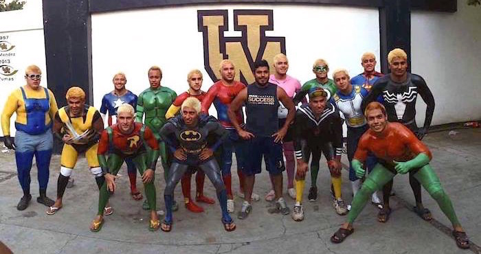 El equipo Pumas CU de Liga Mayor realizó durante la novatada. Foto: Facebook