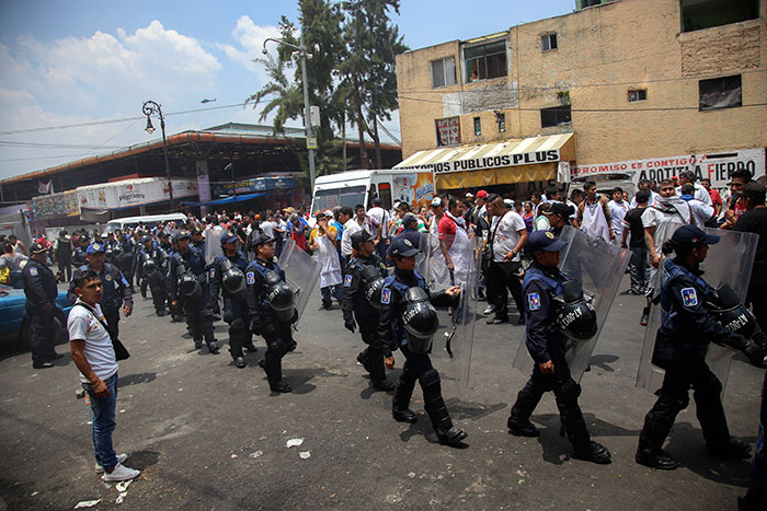La fuerzas de seguridad de la capital del país han sido fuertemente criticadas por organizaciones civiles por su falta de protocolo y respeto a los derechos humanos. Foto: Cuartoscuro