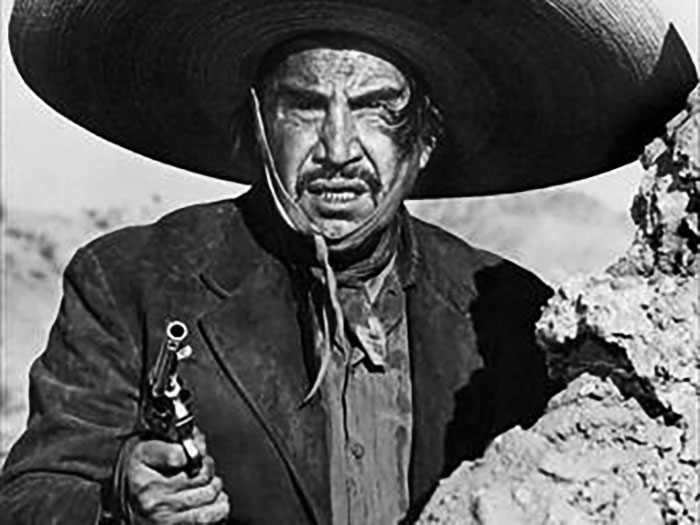 Emilio "El indio" Fernández, actor, productor y guionista mexicano.