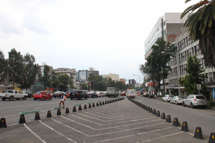 Aspecto de la Avenida Chapultepec. Foto: Luis Barrón, SinEmbargo