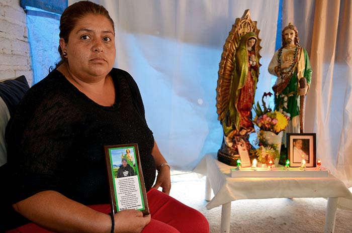 María de Sanjuan Hernández Villa, madre de Héctor de Jesús Arana Hernández, El Ticua. Foto: Sanjuana Martínez 