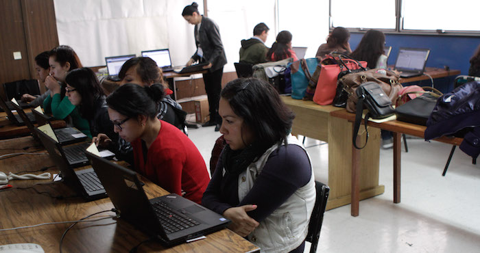 Docentes presentan su evaluación en el Centro de Desarrollo Informático Arturo Rosenblueth, del Instituto Politécnico Nacional. Foto: Cuartoscuro