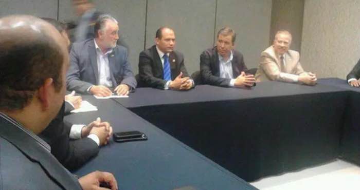 El gobierno de Miguel Marquez solicitó permiso para contratar deuda. Foto: Zona Franca