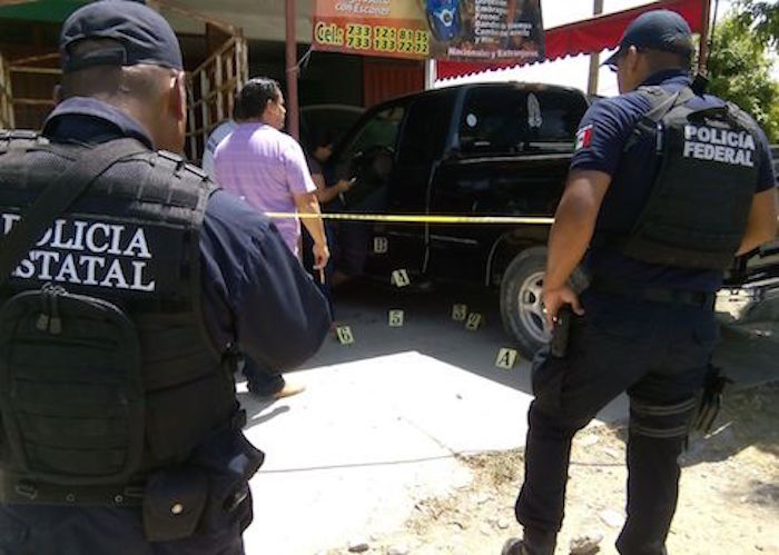 El homicidio en Iguala. Foto: Alejandro Guerrero, El Sur