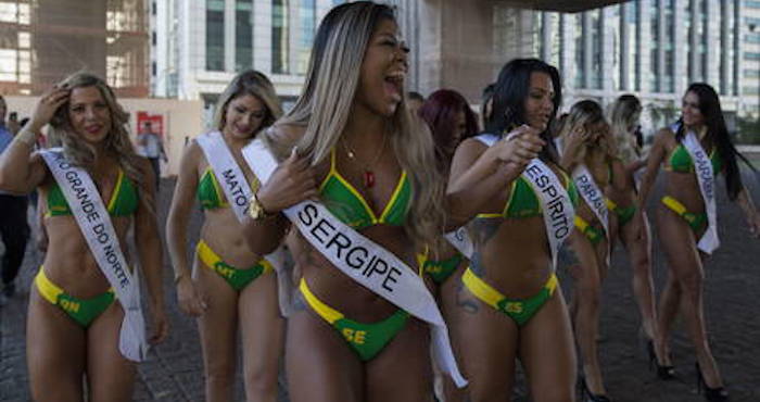 Candidatas Miss Bumbum. Foto: EFE