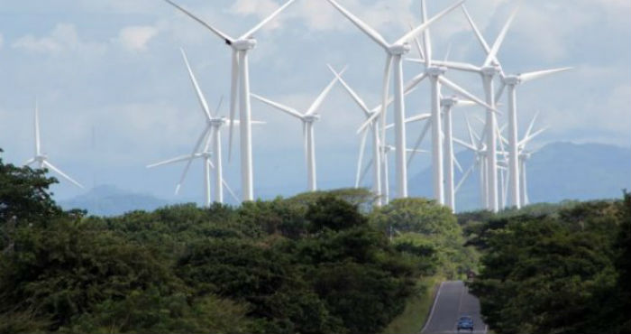 El Senado mexicano vuelve a abrir en septiembre, dando una oportunidad para que se inicie el debate de la aprobación o no del proyecto de ley de energías renovables. Foto: EFE