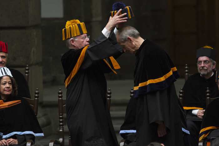 Robert Armand Verdonk fue uno de los investidos como Doctor Honoris Causa por la UNAM. Foto: Cuartoscuro