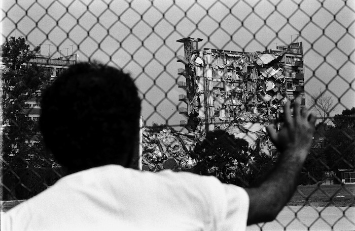 "estaba lidiando con el luto por la muerte de mi padre y el cuestionamiento de ¿cómo una persona puede estar viva un día, y simplemente perderlo para siempre al día siguiente?": . Foto: Cuartoscuro