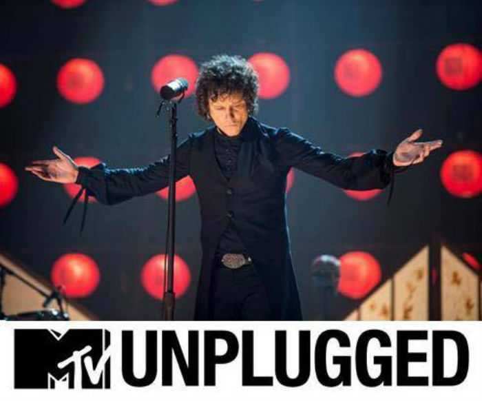 El artista zaragozano interpretó un repertorio en el que se destaron las canciones de Héroes del silencio. Foto: Página oficial de MTVla